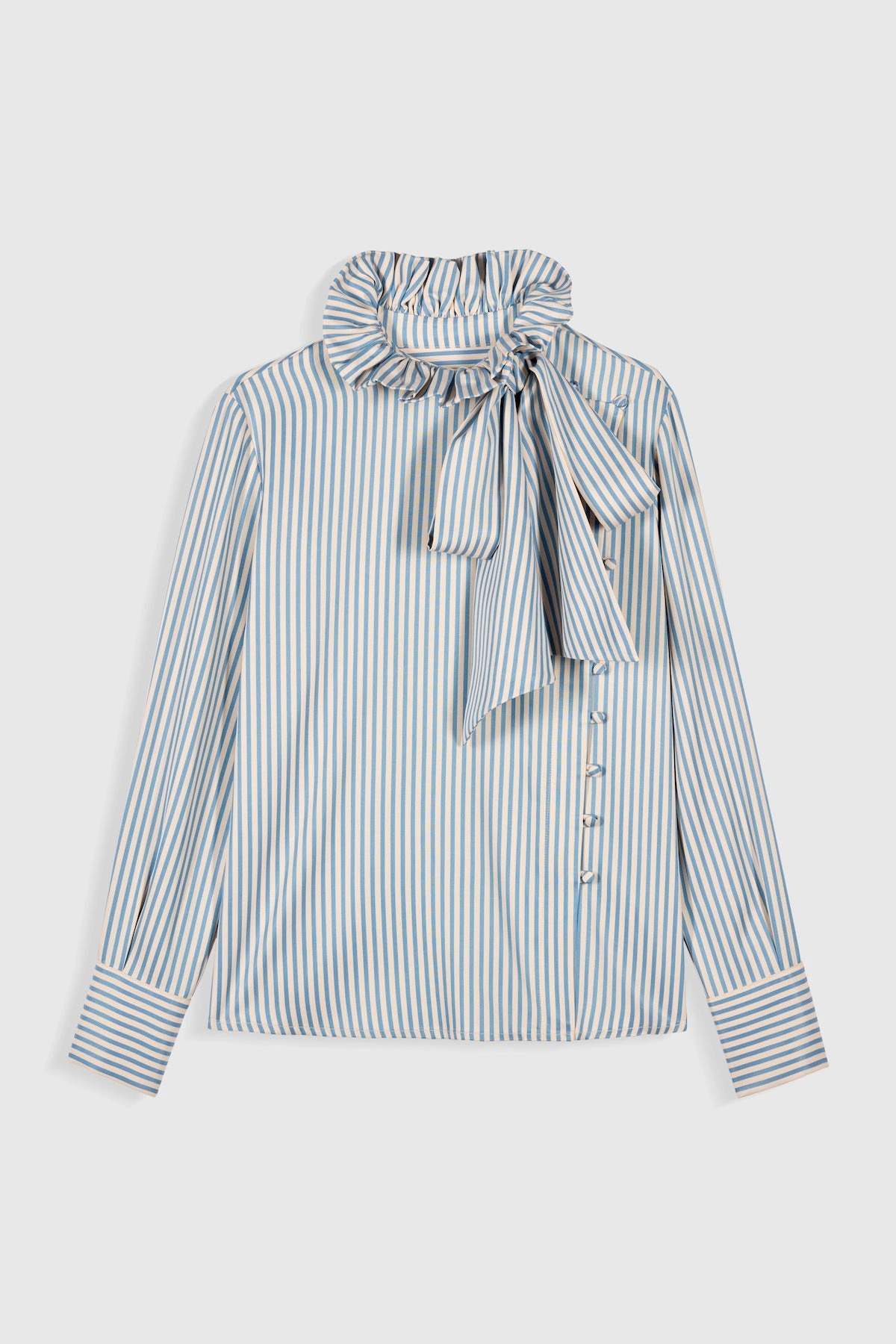 Blake's Breezy Button-Up: Your Weekend Wardrobe Essential.